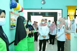 Bupati Ipuk cek ketersediaan tempat tidur RSUD Genteng