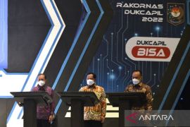 Kemendagri meluncurkan SIAK Terpusat dalam Rakornas Dukcapil 2022 di Nusa Dua, Bali