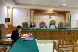 JPU Kejari Klungkung tuntut terdakwa kasus korupsi PDAM 17 bulan