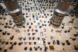 MUI memperbolehkan Salat Jumat, Tarawih dan Id dengan saf rapat