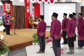 Unit Pemantau Pelayanan Publik HSS periode 2022-2023 dikukuhkan