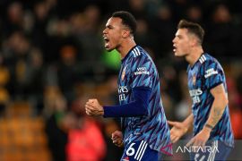 Arsenal menang dramatis 2-1 atas Wolverhampton