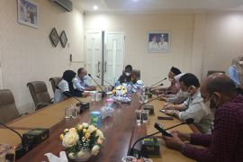 Wali Kota Banda Aceh berkomitmen asuransikan perangkat gampong