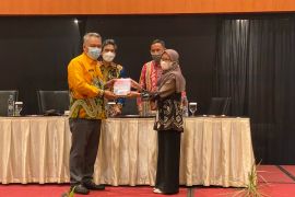 Pemkab Tabalong evaluasi penyusunan proposal inovasi pelayanan publik.