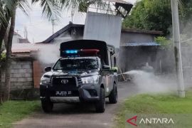 Pemkot Denpasar semprotkan desinfektan untuk cegah COVID-19