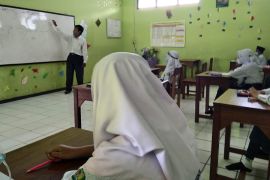 Muncul banyak klaster COVID-19, Pemkab Pati hentikan PTM