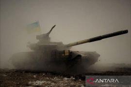 Harga minyak melonjak, khawatir serangan Rusia ke Ukraina segera terjadi