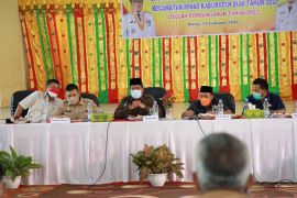 Camat Minas keluhkan air bersih kepada Bupati Siak