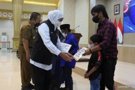 Gubernur Jatim beri santunan ke ahli waris korban ritual maut Jember