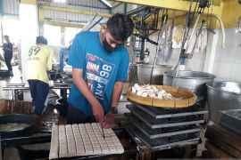 Pengusaha tahu di Kabupaten Kediri kurangi produksi imbas mahalnya harga kedelai