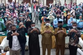 Pendiri dan pimpinan Sekolah Alam Indonesia berkumpul di Bukittinggi