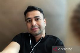 Raffi Ahmad ingin membuat rekor baru penjualan di Shopee Live