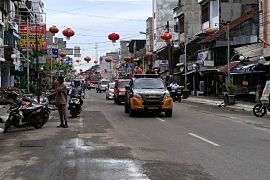 Tekan penyebaran COVID-19, Polresta Deliserdang lakukan penyemprotan disinfektan massal