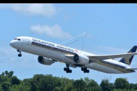 Penerbangan perdana Bali - Singapura