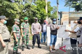 Pergeseran logistik pilkades di Probolinggo dapat pengawalan ketat