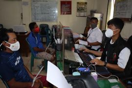 Polisi Bondowoso ringkus dua "wartawan" peras kepala sekolah Rp5 juta