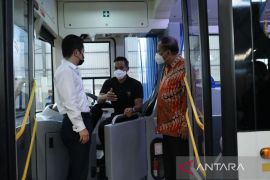 Pemerintah dukung swasta produksi bus listrik