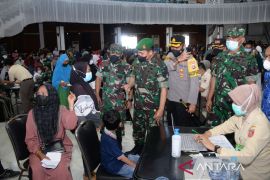 Korem Antasari mendukung penuntasan vaksinasi di Kalimantan Selatan