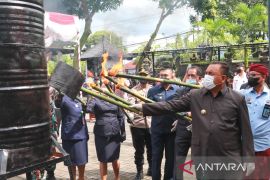 Kejari Negara-Jembrana musnahkan barang bukti Rp500 juta