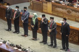 Hasyim: Rapat DPR-pemerintah bersama KPU tegaskan pemilu sesuai jadwal