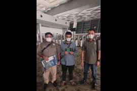 Menikah siri di Sumbawa dan paspor sudah habis, WNA Arab Saudi dideportasi