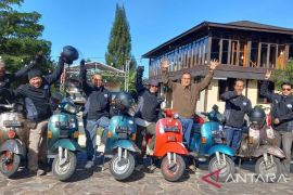 Medan Scooter Club kagum alam Syaakira View and Resto Tapsel