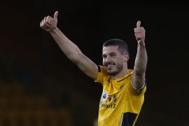 Wolves hantam Leicester 2-1