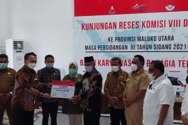 Komisi VIII DPR-RI tinjau penyaluran Bansos di Ternate, optimalkan kunjungan kerja reses