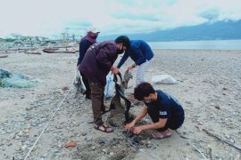 KFC Indonesia bersama DCA Lakukan Kegiatan Bersih Pantai dan Laut di 10 Provinsi