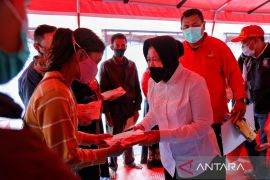 Mensos serahkan santunan ke ahli waris korban bencana Semeru