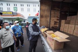 Pemkot Madiun terima bantuan 5.000 liter minyak goreng dari program CSR