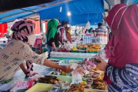 Para pedagang di lokasi wisata belanja Tanah Grogot akan direlokasi