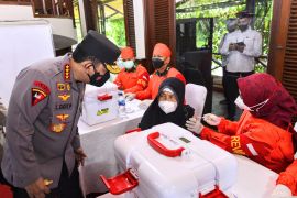 Kapolri minta vaksinasi "booster" bagi lansia dimaksimalkan