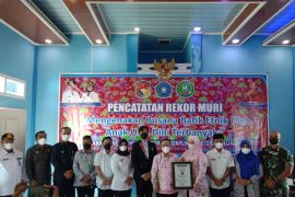 PAUD berbusana batik etnik terbanyak di Mukomuko raih rekor MURI