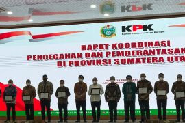 Bupati Dairi terima apresiasi dari KPK atas capaian pencegahan korupsi