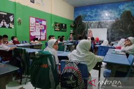 Disdik Makassar tutup sementara SD Percontohan setelah puluhan siswa dan guru terpapar COVID-19