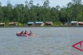 Tim SAR Timika lanjutkan pencarian korban tenggelam di Muara Kokonao