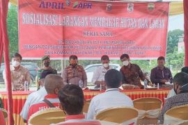 Sosialisasi karhutla bersama PT RAPP dan Polsubsektor