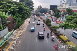 Depok tata penyeberangan jalan Margonda dan bangun terminal Sawangan
