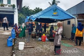 Warga Pasaman yang mengungsi ke Nagari Salareh Aia bertambah jadi 700 orang