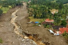 BNPB umumkan korban meninggal akibat gempa Sumbar jadi 11 orang