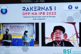 Rektor IPB Arif Satria berharap alumni bisa berinovasi bersama secara nasional