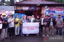 Kejari Pasaman Barat berikan bantuan kepada korban gempa