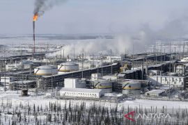 Harga minyak "rebound" di tengah meningkatnya konflik Ukraina