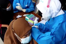 Kemenkes siapkan relawan untuk gantikan nakes yang positif COVID-19