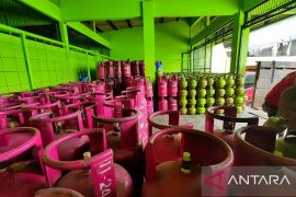 Harga Bright gas nonsubsidi 12 kilogram di Bekasi tembus Rp199.000