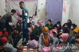 TNI-AL Tanjungbalai Asahan amankan 75 PMI ilegal menuju Malaysia