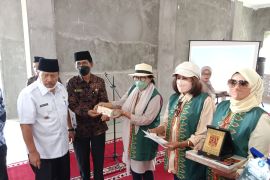 Indo Jalito bantu pembangunan Masjid Nurul Ilmi SMPN 1 Tanjungraya Rp166,25 juta