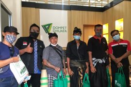 Dompet Dhuafa Bali salurkan paket sembako bagi Pecalang jelang Nyepi
