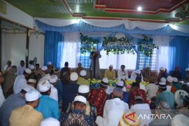 Bupati ajak masyarakat Desa Tabunganen tegakan shalat